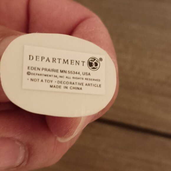 Department 56 Village Cats and Dogs Set of 6 Village Accessories 56.52828 - Picture 12 of 13